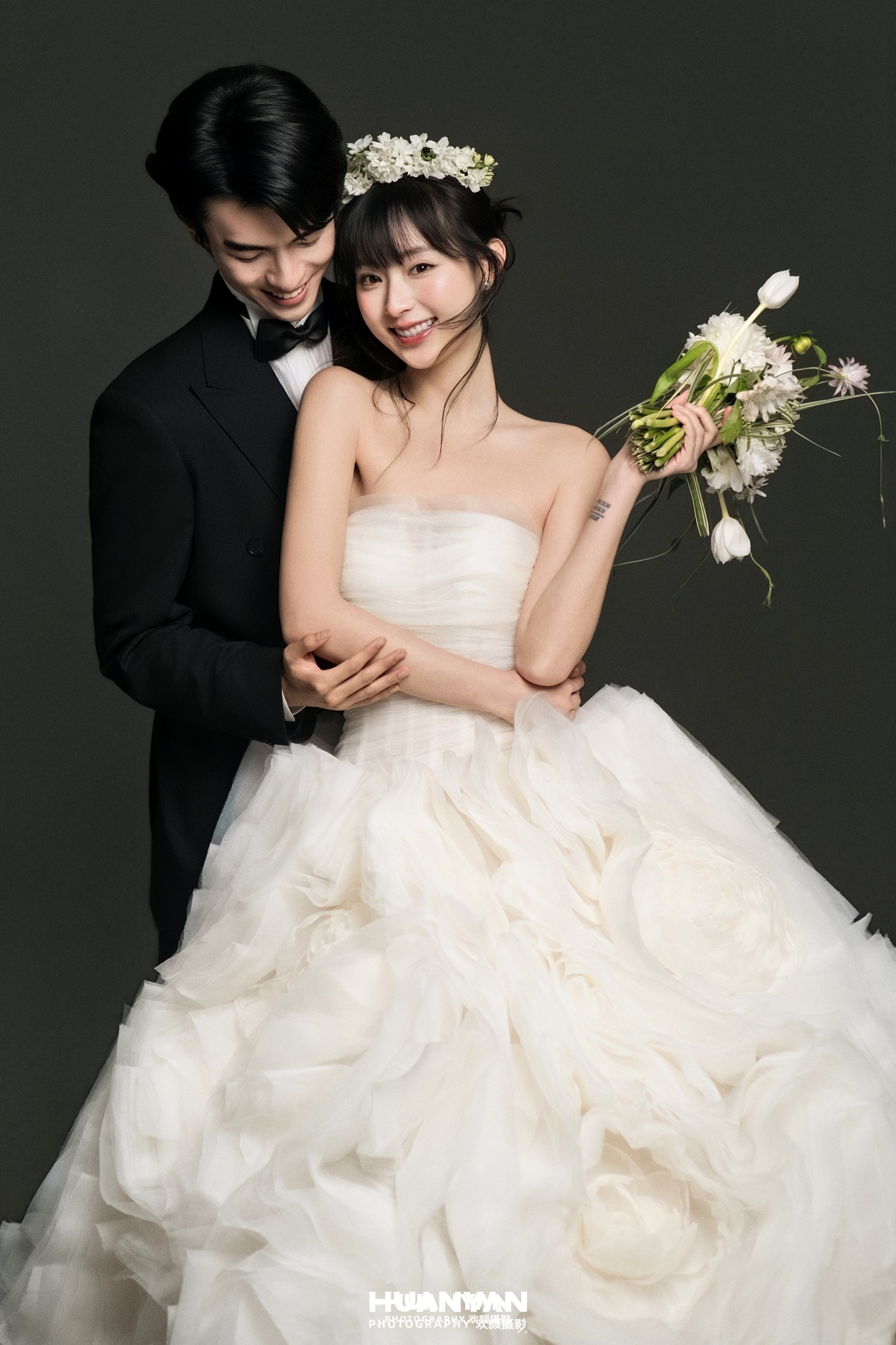 室内影棚浪漫唯美婚纱照实拍（云间甜梦系列）
