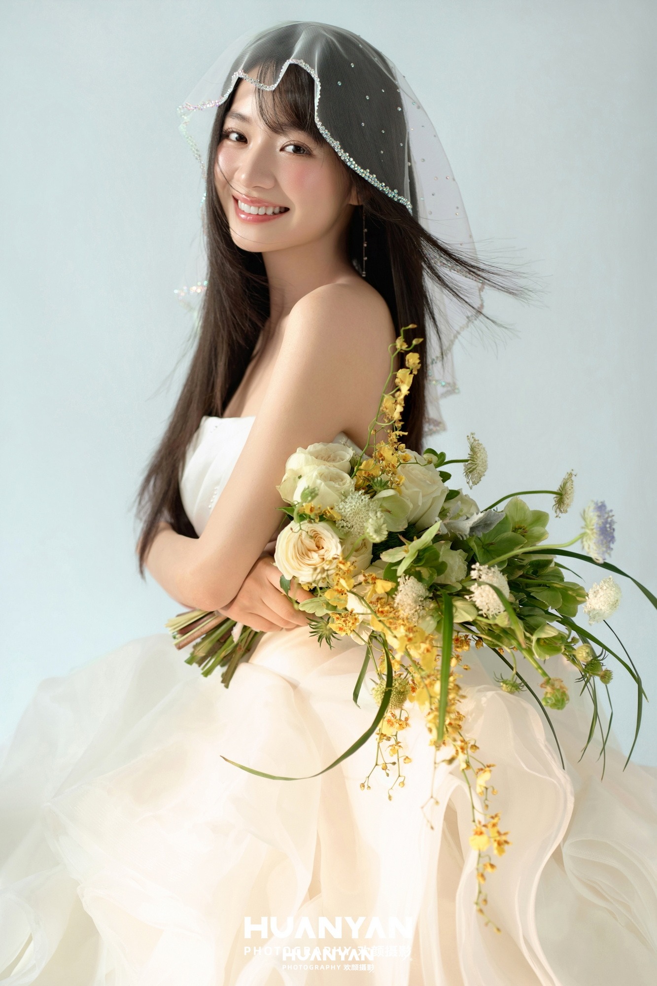 室内影棚极简婚纱照实拍（暖雾入怀系列）