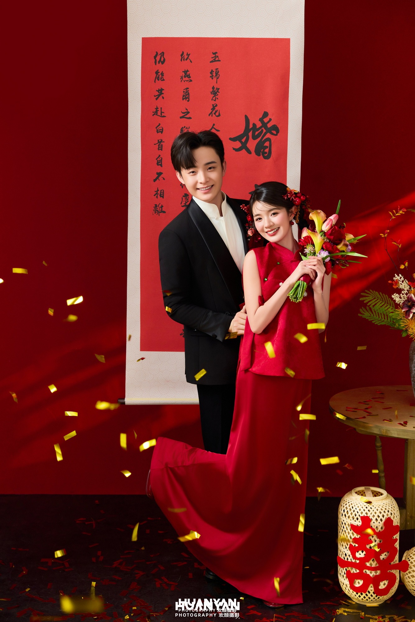 红笺婚书：浪漫唯美婚纱照室内影棚实拍
