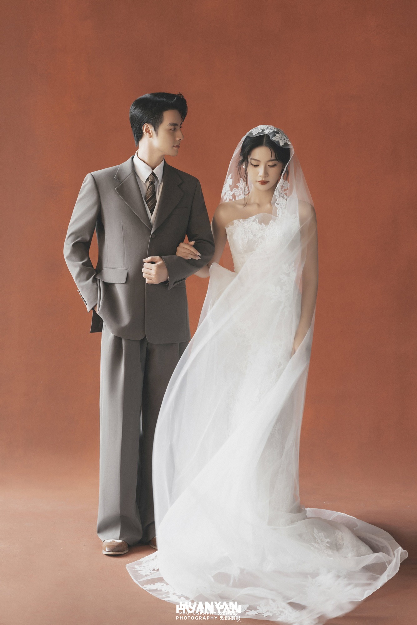 室内影棚韩式温柔婚纱照实拍（纱曳同行系列）