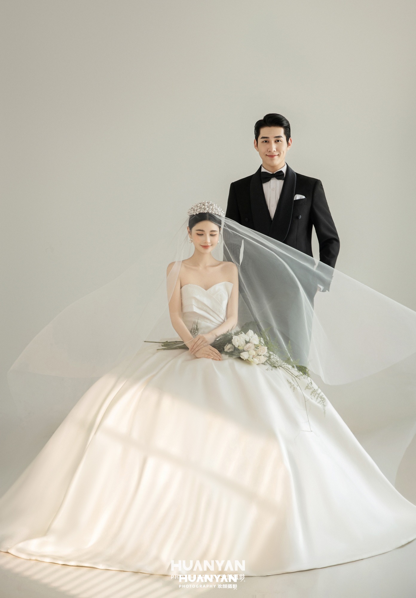 室内影棚极简婚纱照实拍（纱如浪系列）