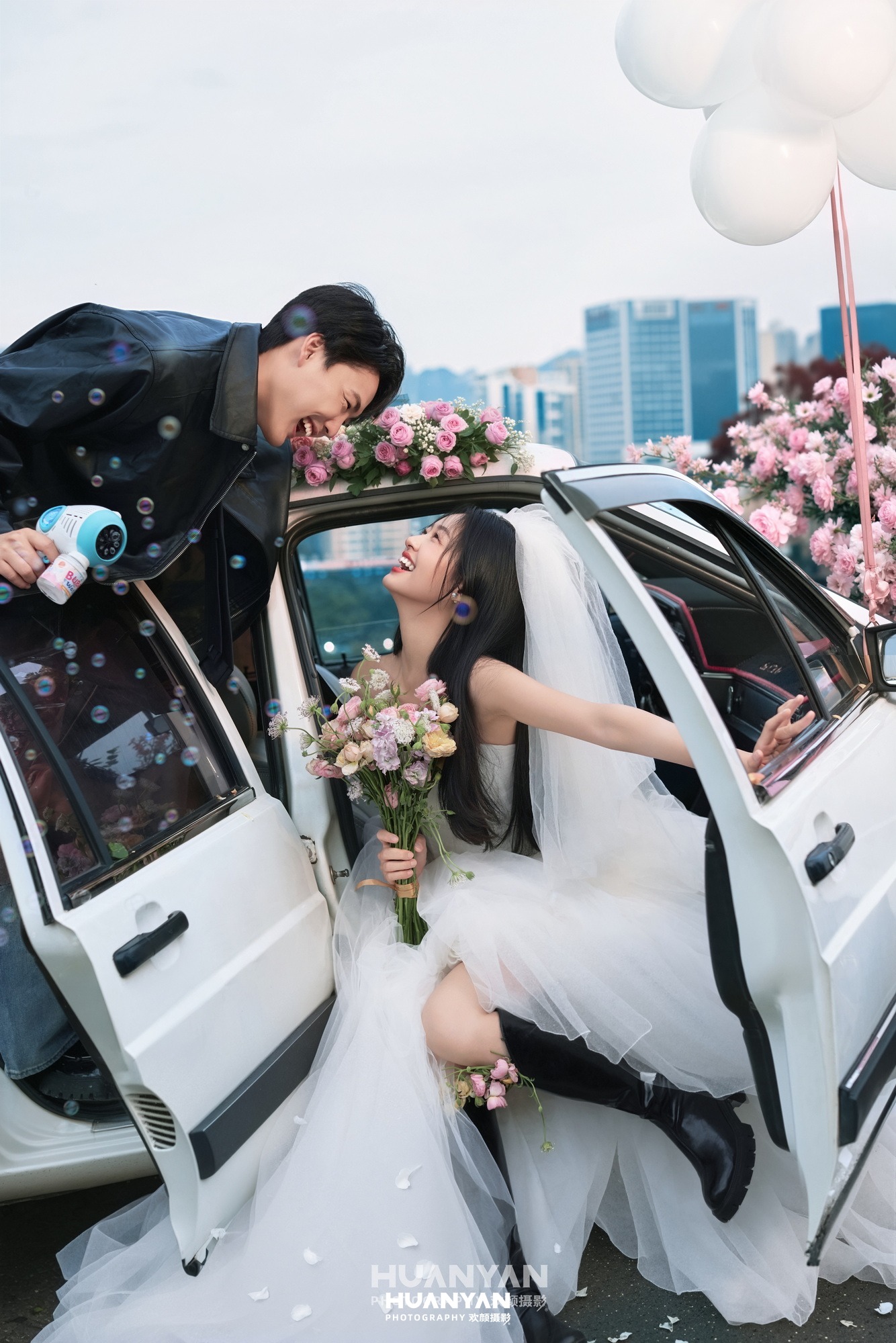 户外自然韩式温柔婚纱照实拍（花车玫瑰系列）